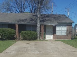 2001 Oakwood Ct, Arlington, TX 76012