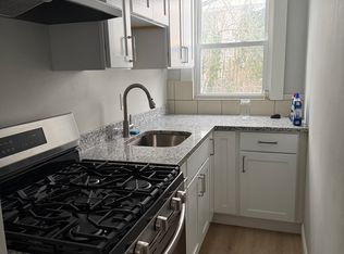 34 Oak St #1, Fairhaven, MA 02719