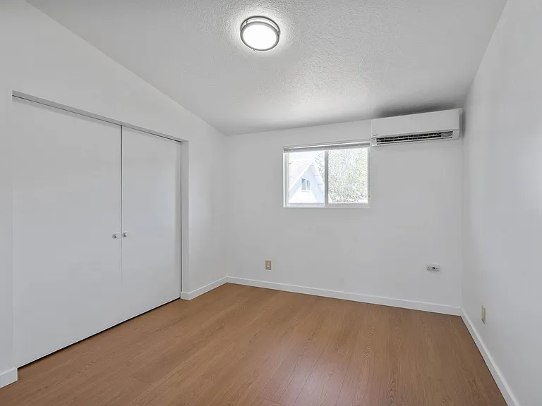 460-492 N Broadway St #472 — Photo 14