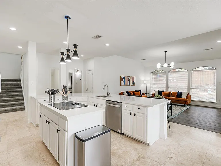 4205 Vista Creek Dr — Photo 17