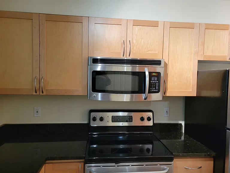 111 108th Ave NE #206 — Photo 3