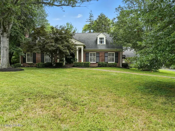 5819 Brittany Woods Cir, Louisville, KY 40222