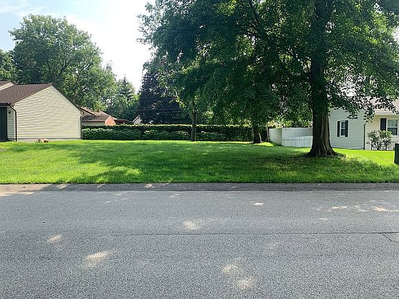 5th image of 23 Lincoln Ave