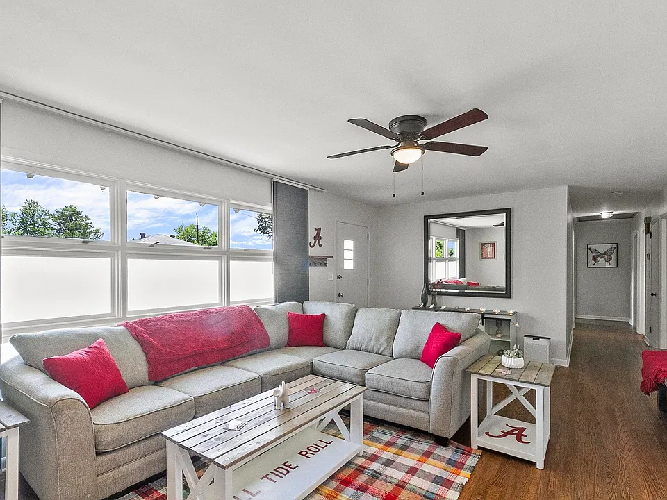 9 Rhonda Dr