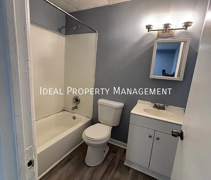 1646 Pulte St #1 — Photo 5