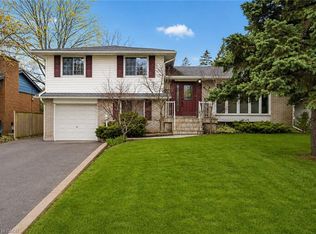 5119 Cherryhill Cres, Burlington, ON L7L 4B8