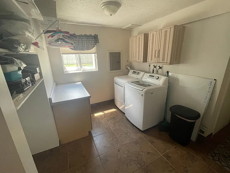 643 Creek View Rd — Photo 17