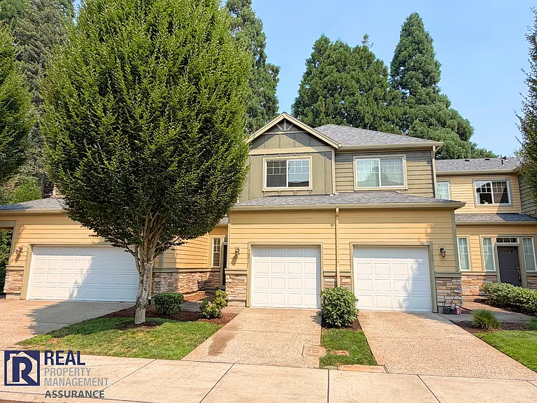 7951 NE Caitlin St — Photo 1