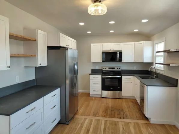 508 Roosevelt Dr, Grand Coulee, WA 99133