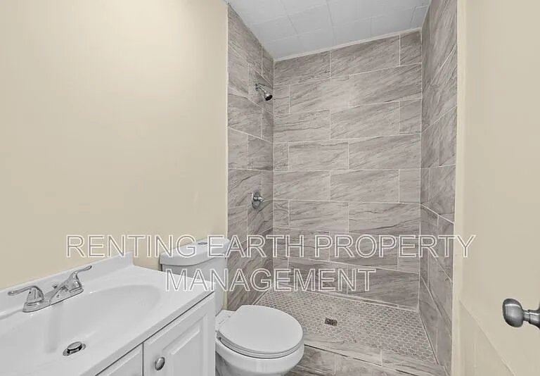 2617 Avenue K — Photo 17