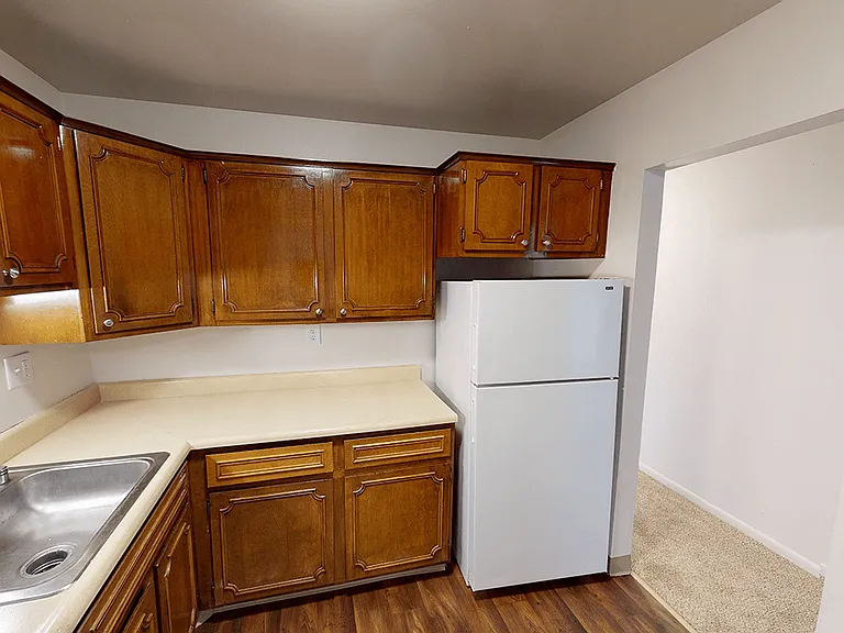 Spacious Kitchen Cupboards
