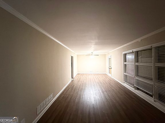 3rd image of 2755 Rockcliff Rd SE