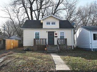 950 S Franklin St, Decatur, IL 62521