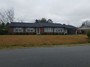 105 Woods Dr, Dudley, NC 28333