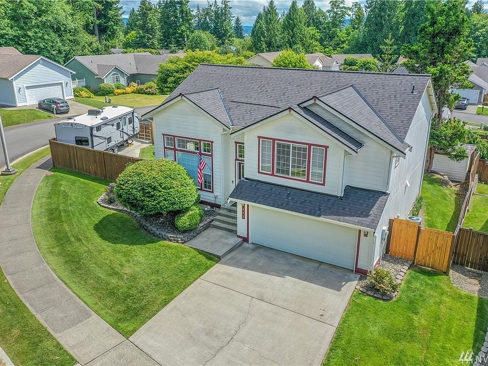 1st image of 111 Blossom Ln
