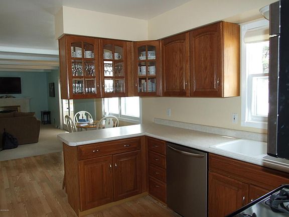 4th image of 936 Mancelona Dr