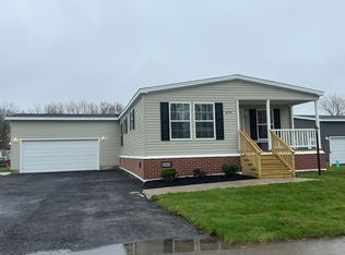 4796 Glengarry Rd, Clarence, NY 14031