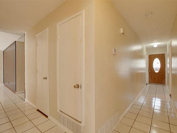 3rd image of 6224 Hott Springs Dr