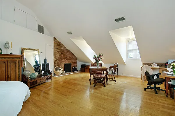 Sold by Corcoran | media 29