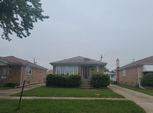 4717 N Sayre Ave, Harwood Heights, IL 60706