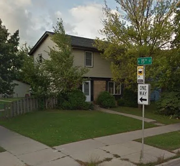 1503 W Highland Ave