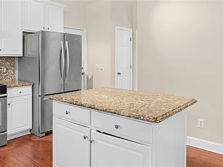 560 Kimball Crest Ct — Photo 15