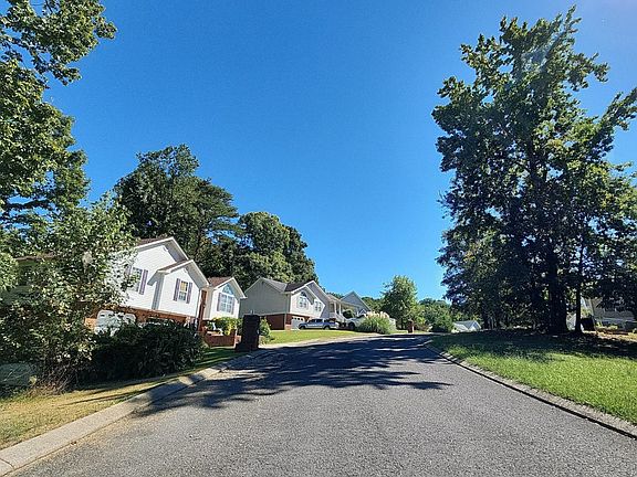 5th image of 4005 Stillwater Dr