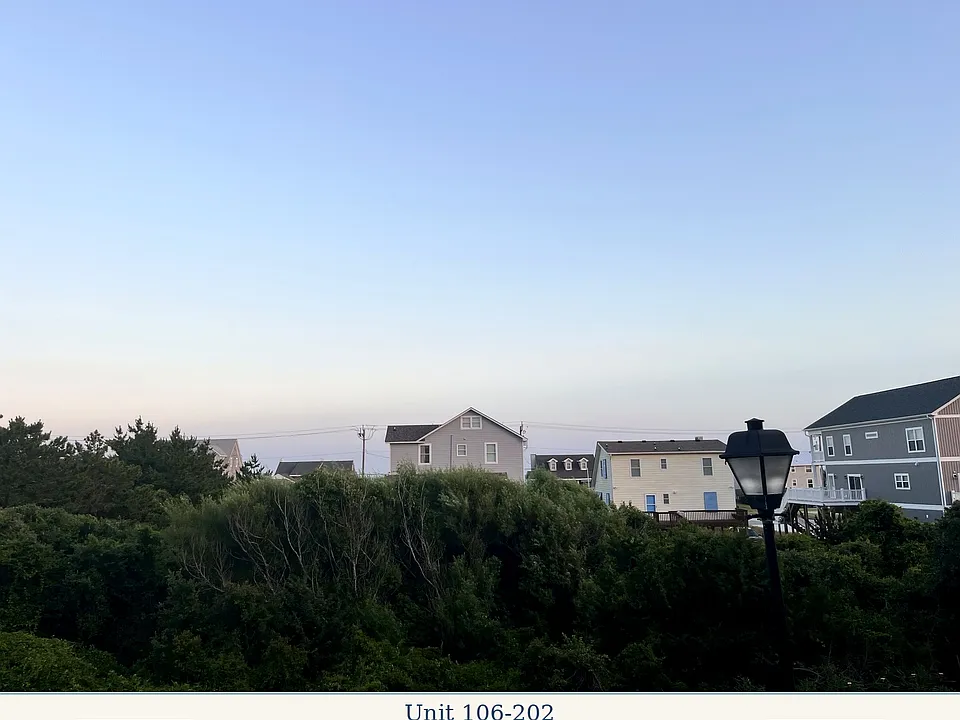 106 Coastal Point Dr #202