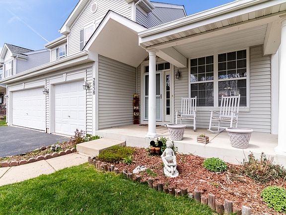 3rd image of 2858 Troon Dr