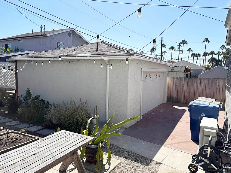5931 Comey Ave — Photo 23