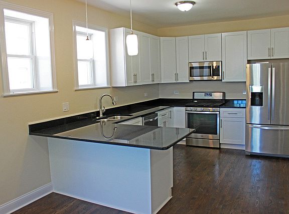 5th image of 7812 S South Shore Dr #2