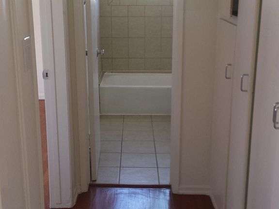 5th image of 1533 S Bedford St APT 4