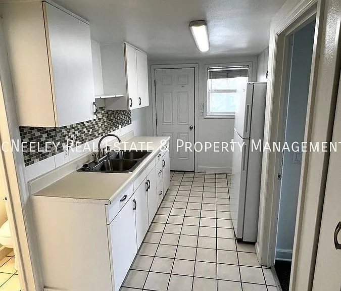 1540 NW 39th St #2 — Photo 8