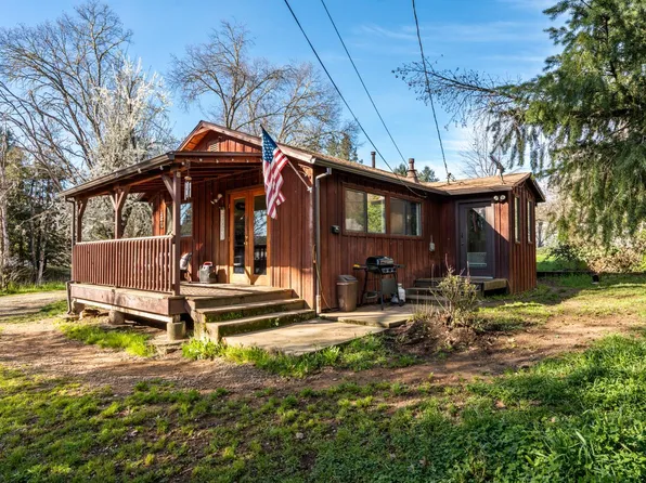 44250 Lakeview Avenue, Laytonville, CA 95454