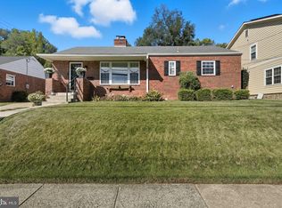 2632 N Sycamore St, Arlington, VA 22207