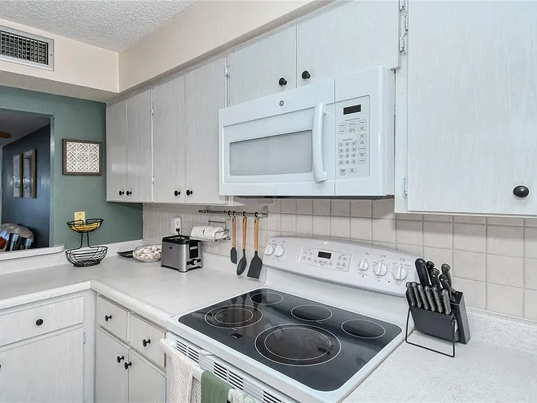 116 Vista Hermosa Cir #308C — Photo 18