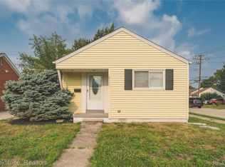 26461 Belanger St, Roseville, MI 48066