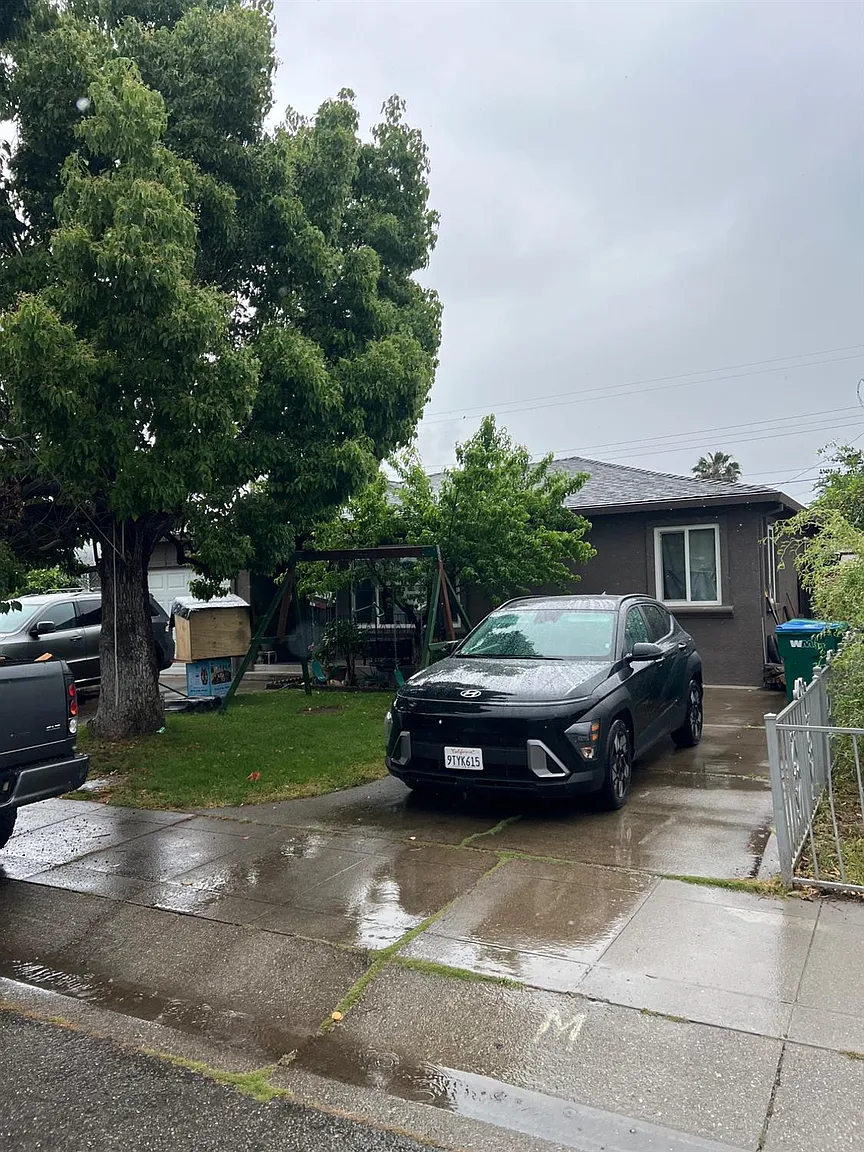 1507 S Sacramento St photo 1