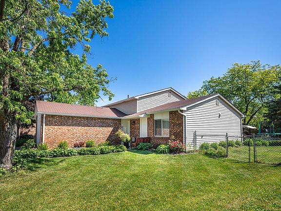 5th image of 5870 Starcrest Dr