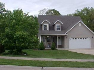515 Quail Ct, Grafton, IL 62037