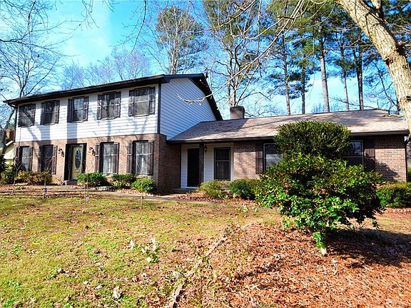 2nd image of 2673 Bouldercrest Ct