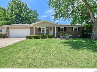 2909 Park Ave, Saint Charles, MO 63301