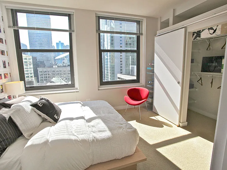 MDA Apartments — Photo 22