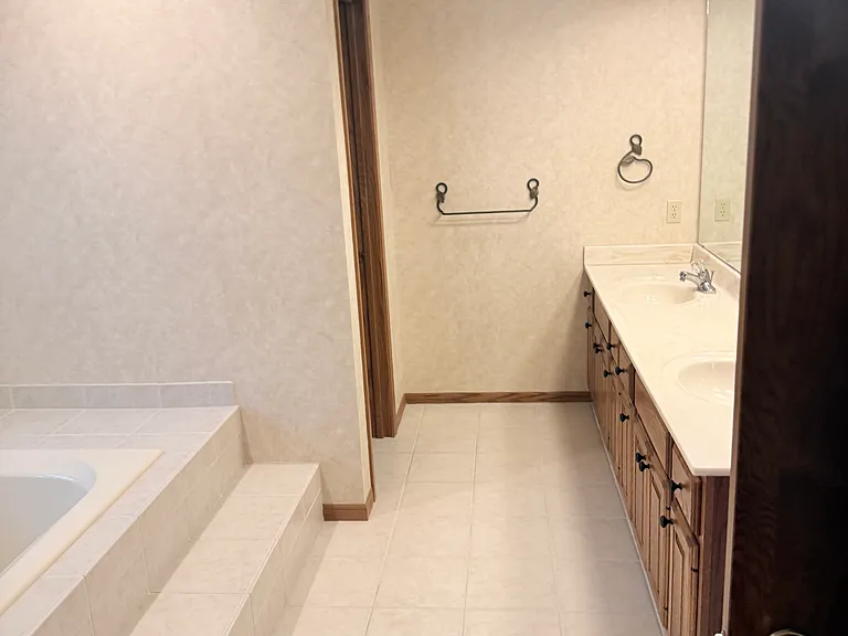 612 E Saint Andrews Cir — Photo 22