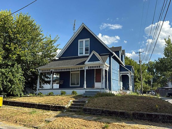 2nd image of 209 W 7th St
