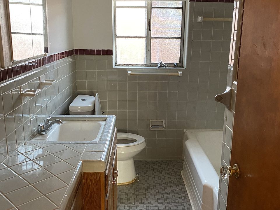 2nd image of 15715 E State Fair Ave