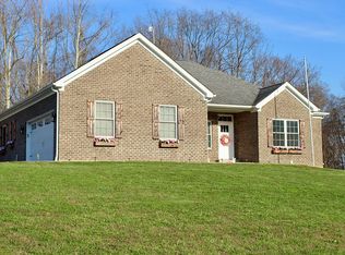 104 S Hunters Trce, Salem, IN 47167