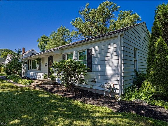 2nd image of 640 Iroquois Trl