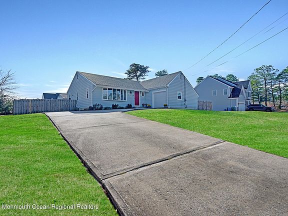 2nd image of 840 Englemere Blvd