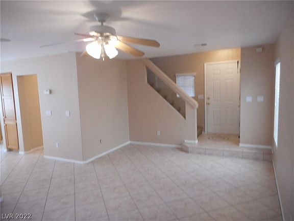 3rd image of 7672 Glorietta Bay Ct